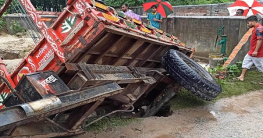 ঠাকুরগাঁওয়ে বালুবাহী ট্রাক্টর উল্টে শ্রমিক নিহত